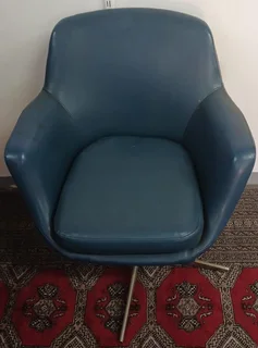 Blue Rotating Chair - Ref Stock No 2032 Now Selling For Only R200.00 Whatsapp No: 079 011 1136