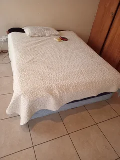 Queen Size bed