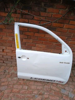 Toyota Hillux 4d4 Right Front Door