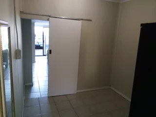 Modern 1-Bed Flat in Central Location – Perfect for Young Professional