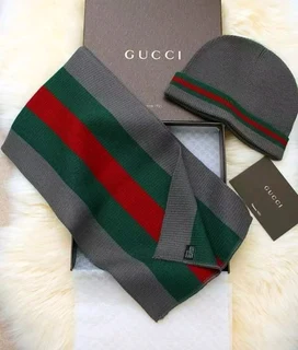 Scarfs Gucci