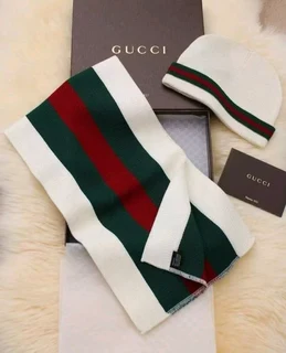 Scarfs Gucci