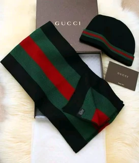 Scarfs Gucci