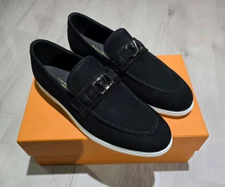 Louis Vuitton Casual