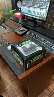 Mackie Big Knob Passive Studio Monitor Controller