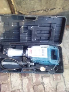 Ryobi Demolition Hammer Drill 1600W DH-70K (Breaker)