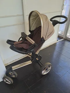 Pram - Ad posted by Tiffany Marais