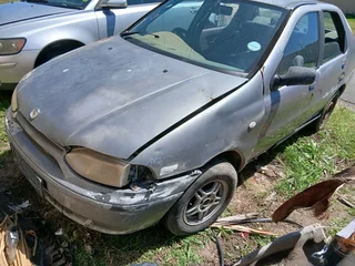 Stripping for spares Fiat Sienna 1.2 8v