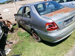 Stripping for spares Fiat Sienna 1.2 8v