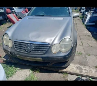Stripping for spares Mercedes-Benz C230 C203 M271 Automatic