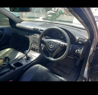 Stripping for spares Mercedes-Benz C230 C203 M271 Automatic