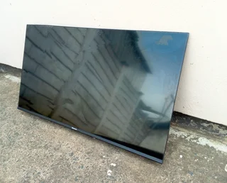 40inch Hisense Tv ScreenCracked