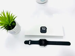 Apple watch Series 10 46MM Jet Black AL Black SB M/LGPS, Manufacturers Warranty Expires April 3 2026