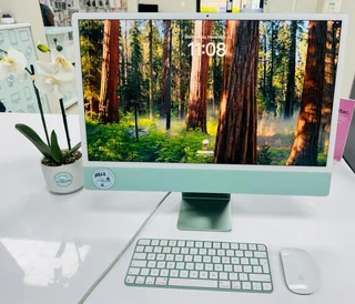 2021 iMac 24-inch M1 8GB RAM 512GB SSD Includes original Keyboard and Mouse