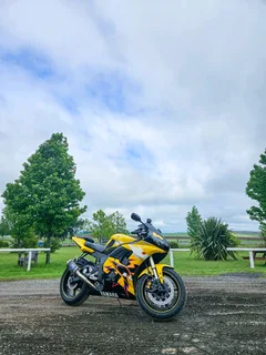 2005 Yamaha Yzf-r6 Deltabox Limited Rossi Edition.