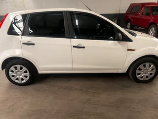 Reliable 2016 Ford Figo - Perfect for City Driving &amp; ehailing