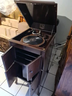 1920 My Masters Voice Gramephone