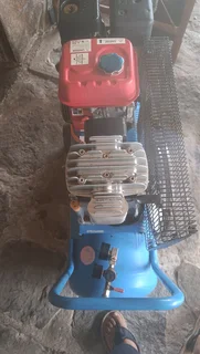 Compressor - Petrol Air - Belt Drive - 100L - 4.8kW - 4 Stroke - 6.5HP - MCFRC210