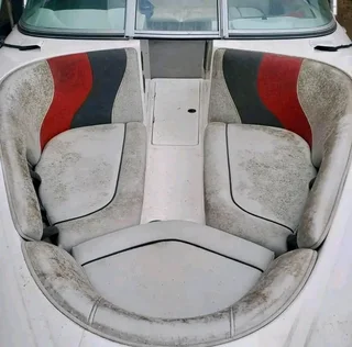 Boat detailing and buffing