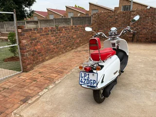 Big Boy Revival 125CC Scooter