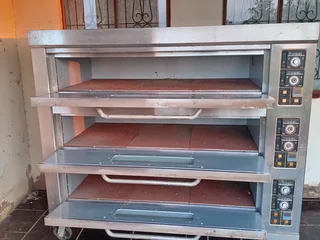 Commercial baking set including 6 trey oven, single door proofer and 11l dough mixer