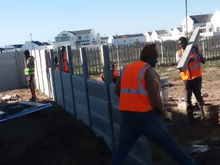 VIBRACRETE WALLS AND EXTENSION