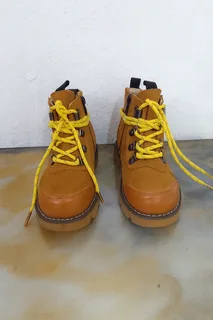 Kids’ Brown Outdoor Boots with Yellow Laces