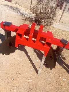 Ridger/ Potato or Vegetable bed Ridger with rollers