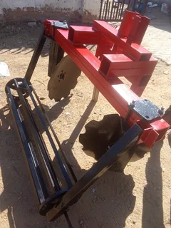 Ridger/ Potato or Vegetable bed Ridger with rollers