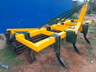 John Deere Ripper With Double Rollers