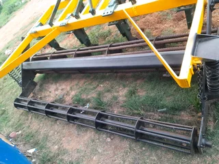 John Deere Ripper With Double Rollers