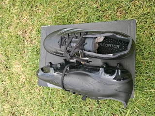 Soccer boots