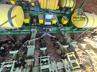 Orthman Strip Tiller John Deere Kombinasie