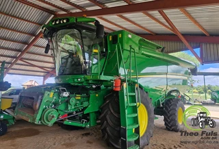 2023 John Deere S 760