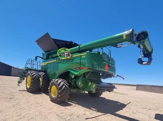 2023 John Deere X9 1100