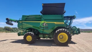 2023 John Deere X9 1100