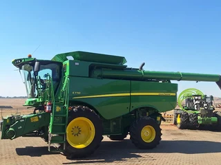 2018 John Deere S770
