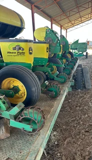 2017 John Deere 1755