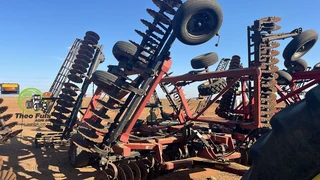 Cae IH True-Tandem 330 Tiller