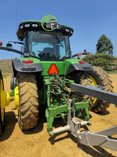 2013 John Deere 8260R