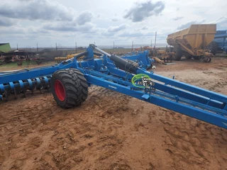 Lemken Gigant Heliodor 9