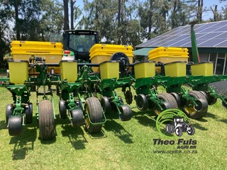 2013 John Deere 1750