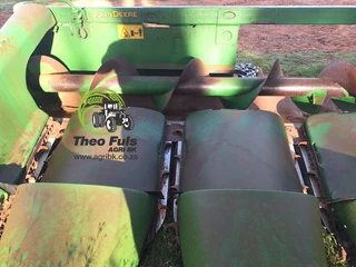 2013 John Deere 606 C