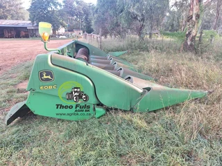 2013 John Deere 606 C