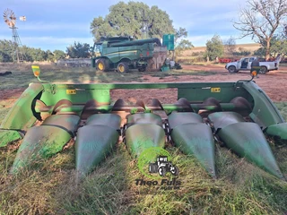 2013 John Deere 606 C