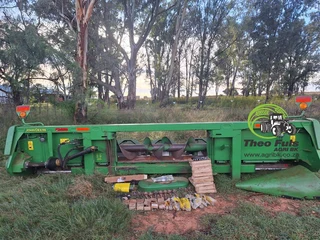 2013 John Deere 606 C