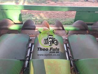 2013 John Deere 606 C