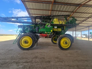 2022 John Deere M4040