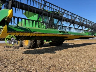 2023 John Deere 735 FD