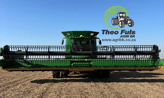 2023 John Deere 735 FD